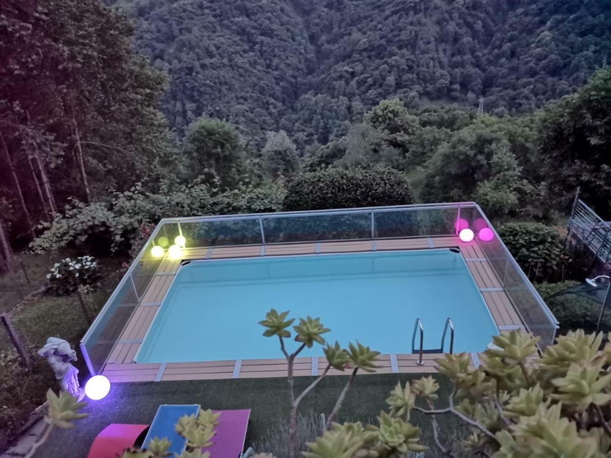 Chalet Con Piscina Garzeno Bagian luar foto